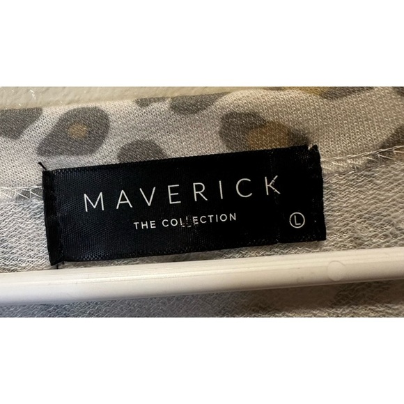 Maverick Women’s Leopard Print Sweater With Peasant Sleeves Size‎ Large - Picture 3 of 5